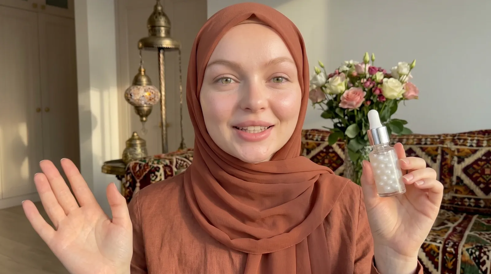 كيف تتخلصين من الهالات السوداء؟ طريقة صنع سيروم القهوة وجوز الهند لمحيط العينين